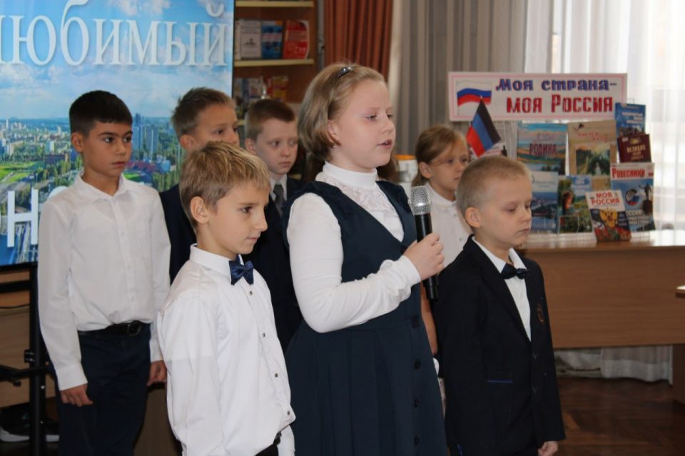 Мы сердцем – навеки с Российской державой Мы сердцем – навеки с Российской державой