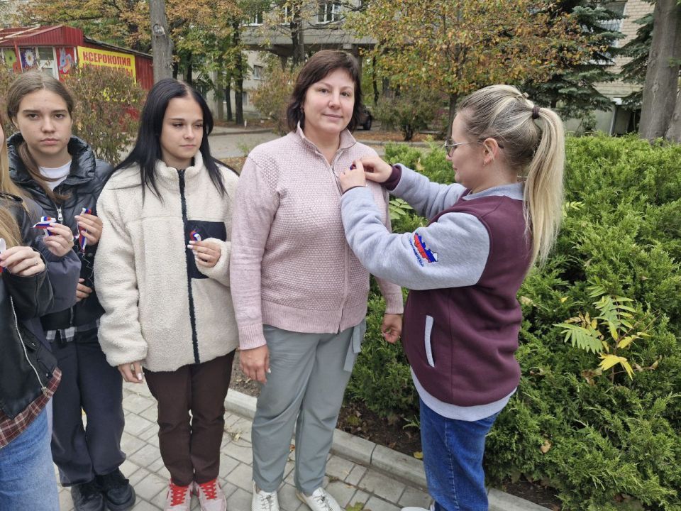 30 сентября, в День воссоединения Донецкой Народной Республики, Луганской Народной Республики, Запорожской области и Херсонской области с Российской Федерацией, в ГБПОУ "Донецкий медицинский колледж" прошел яркий и... 30 сентября, в День воссоединения Донецкой Народной Республики, Луганской Народной Республики, Запорожской области и Херсонской области с Российской Федерацией, в ГБПОУ "Донецкий медицинский колледж" прошел яркий и...
