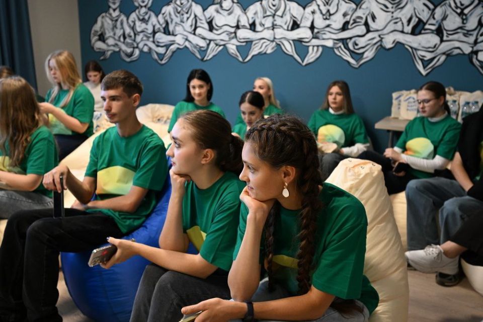 Денис Пушилин: Открыли в Донецке Дом народов России вместе с руководителем Федерального агентства по делам национальностей Игорем Бариновым и сенатором РФ от ДНР Александром Волошиным Денис Пушилин: Открыли в Донецке Дом народов России вместе с руководителем Федерального агентства по делам национальностей Игорем Бариновым и сенатором РФ от ДНР Александром Волошиным