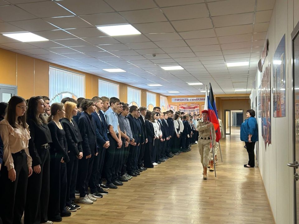 В преддверии Дня воссоединения новых регионов с Россией в муниципалитетах ДНР прошли праздничные и тематические мероприятия (2) В преддверии Дня воссоединения новых регионов с Россией в муниципалитетах ДНР прошли праздничные и тематические мероприятия (2)