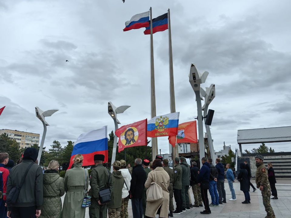 Сегодня - День воссоединения ДНР, ЛНР, Запорожской и Херсонской областей с Россией Сегодня - День воссоединения ДНР, ЛНР, Запорожской и Херсонской областей с Россией