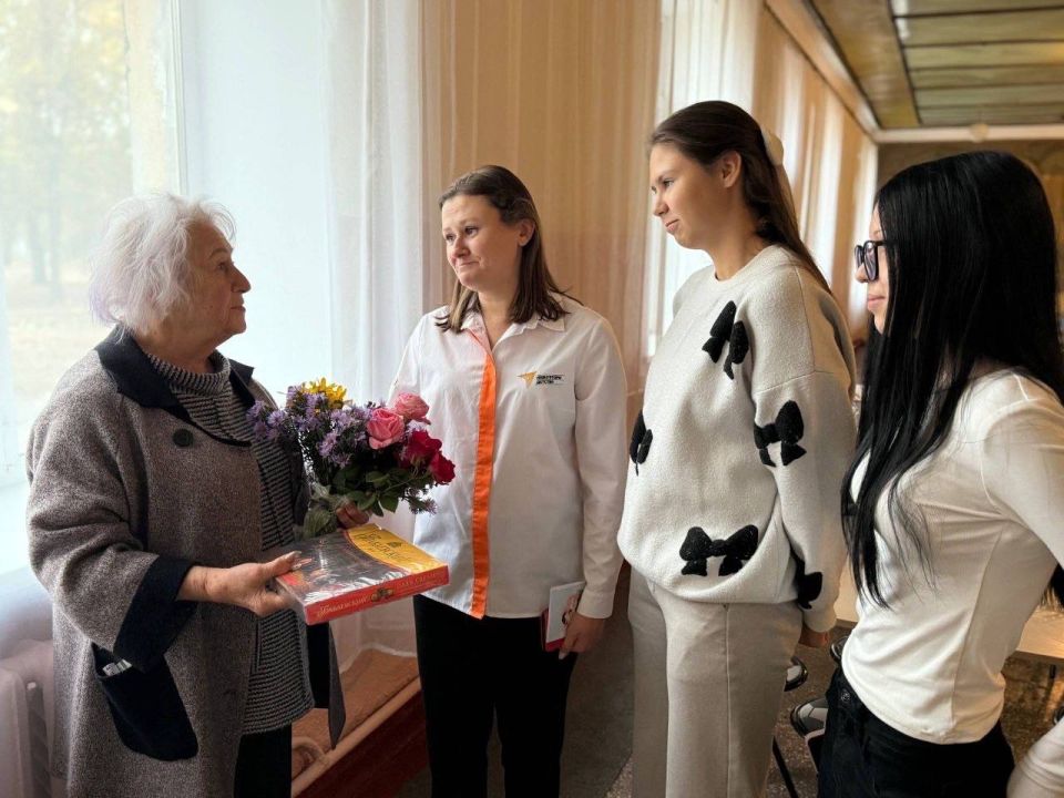 Навигаторы детства учат чтить старших Навигаторы детства учат чтить старших