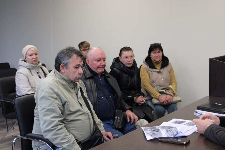 Заместитель главы администрации городского округа Горловка Игорь Горбатов провел прием граждан Заместитель главы администрации городского округа Горловка Игорь Горбатов провел прием граждан