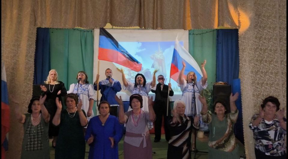 30 сентября, состоялся концерт посвящённый воссоединению Донбасса с Россией 30 сентября, состоялся концерт посвящённый воссоединению Донбасса с Россией