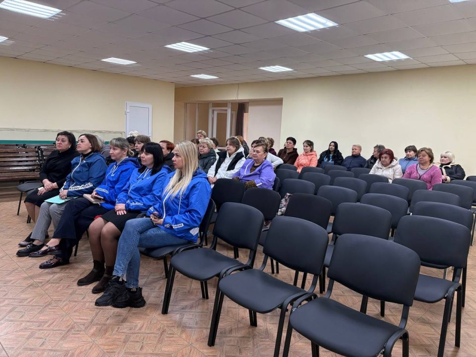 Сегодня, 1 октября, в Центральной городской клинической больнице № 6 г. Донецка состоялось лекционное мероприятие, организованное в рамках партийного проекта Единой России «Крепкая семья» Сегодня, 1 октября, в Центральной городской клинической больнице № 6 г. Донецка состоялось лекционное мероприятие, организованное в рамках партийного проекта Единой России «Крепкая семья»