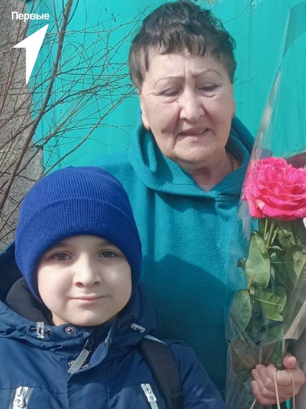 Для самых близких сердцу. 1 октября, когда багрянец листвы укрывает землю, словно теплый плед, сердце осени дарит нам особенный праздник — День пожилых людей! В этот день, наполненный золотым светом и тихой грустью уходящего... Для самых близких сердцу. 1 октября, когда багрянец листвы укрывает землю, словно теплый плед, сердце осени дарит нам особенный праздник — День пожилых людей! В этот день, наполненный золотым светом и тихой грустью уходящего...