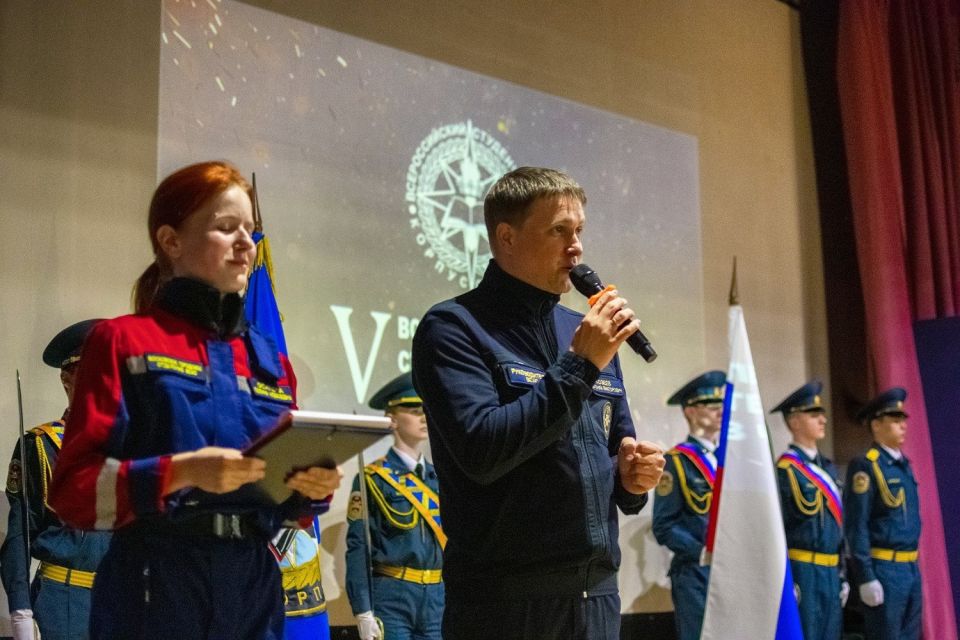 Команда Донецкого РО ВСКС на V Всероссийском слете студентов-спасателей Команда Донецкого РО ВСКС на V Всероссийском слете студентов-спасателей