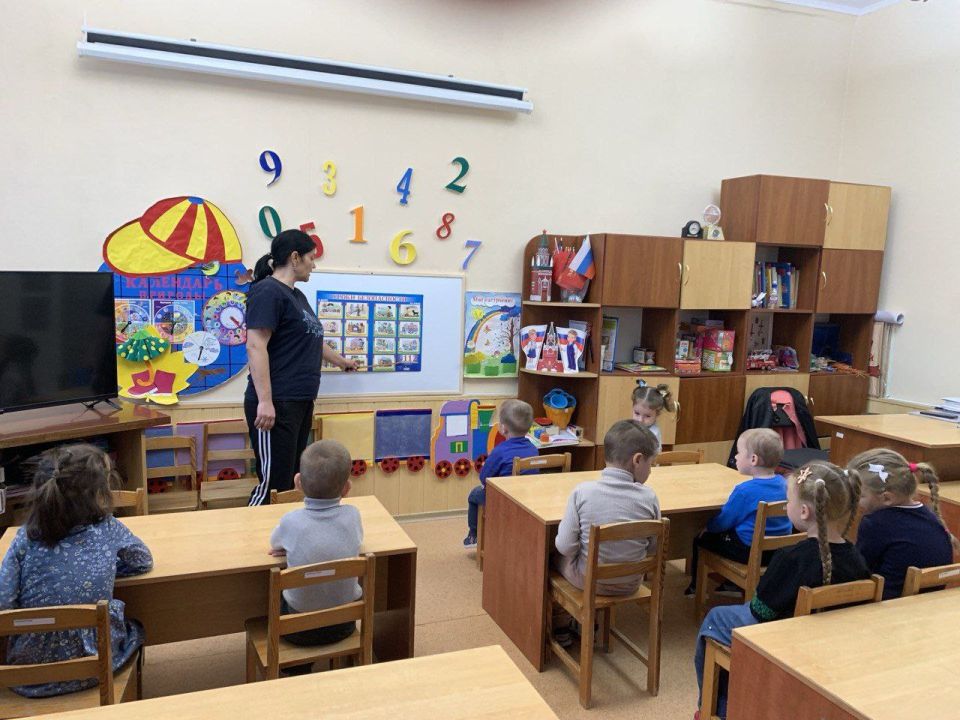 1 октября в детском саду «Ромашка» под девизом «Предупредить, научить, помочь» прошел Всероссийский открытый урок культуры безопасности, приуроченный ко Дню гражданской обороны Российской Федерации 1 октября в детском саду «Ромашка» под девизом «Предупредить, научить, помочь» прошел Всероссийский открытый урок культуры безопасности, приуроченный ко Дню гражданской обороны Российской Федерации