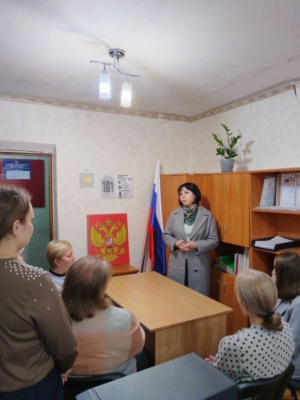 Заместитель Главы Администрации округа провела рабочую встречу с трудовым коллективом Тельмановского районного отдела ЗАГС в пгт Тельманово Заместитель Главы Администрации округа провела рабочую встречу с трудовым коллективом Тельмановского районного отдела ЗАГС в пгт Тельманово