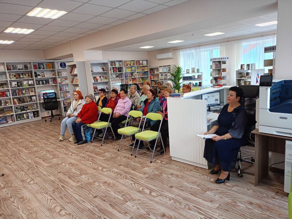 Сегодня, 1 октября, в центральной городской библиотеке ко Дню пожилого человека и по партийному проекту "Культура малой Родины", состоялся ретро-вечер "Забытая мелодия - отрада для души" Сегодня, 1 октября, в центральной городской библиотеке ко Дню пожилого человека и по партийному проекту "Культура малой Родины", состоялся ретро-вечер "Забытая мелодия - отрада для души"