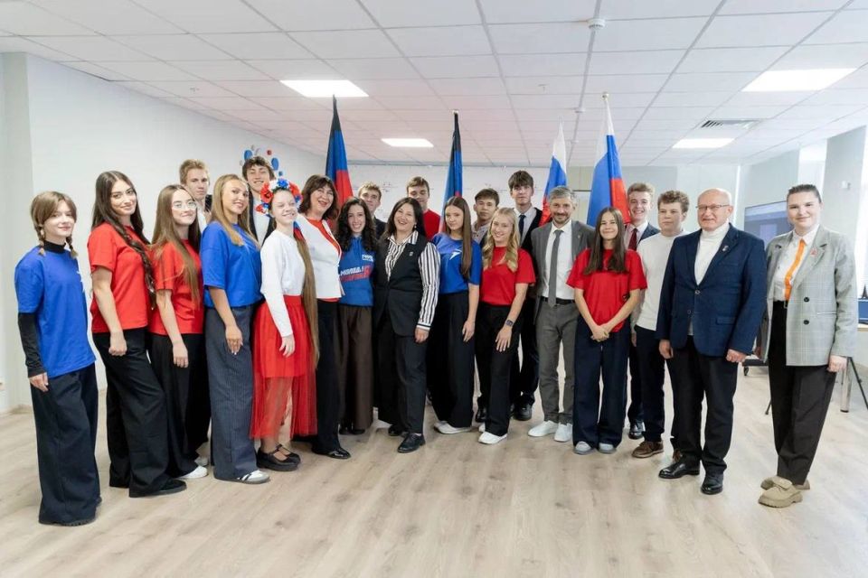 Анна Кондрыкинская: Одна страна! Одна семья! Одна Россия! Анна Кондрыкинская: Одна страна! Одна семья! Одна Россия!