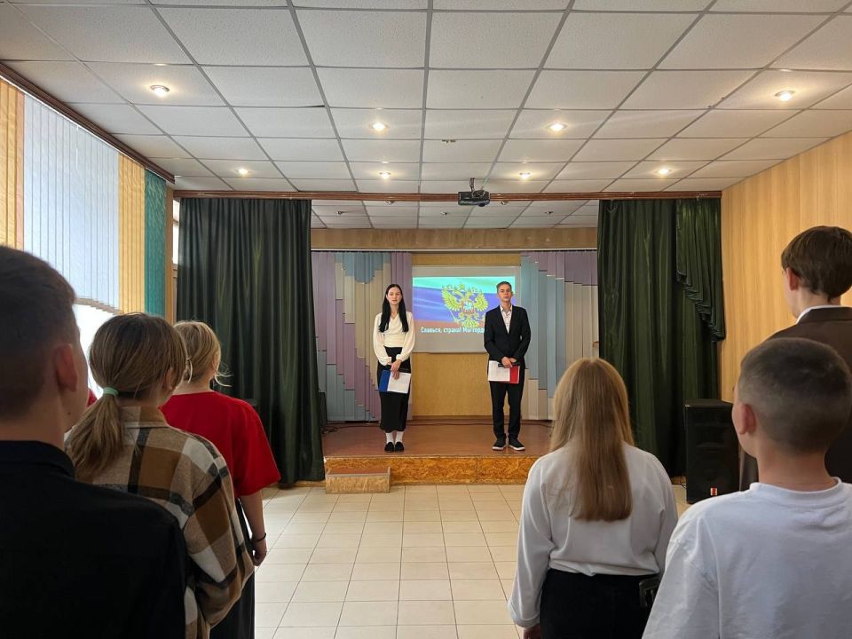 В школе Ждановки прошла акция "Мы вместе" В школе Ждановки прошла акция "Мы вместе"