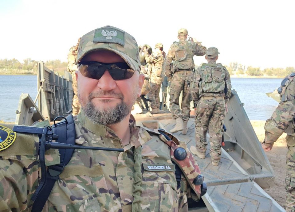 Ветеран из ДНР стал наставником команды во Всероссийской игре «Семейная зарница» Ветеран из ДНР стал наставником команды во Всероссийской игре «Семейная зарница»