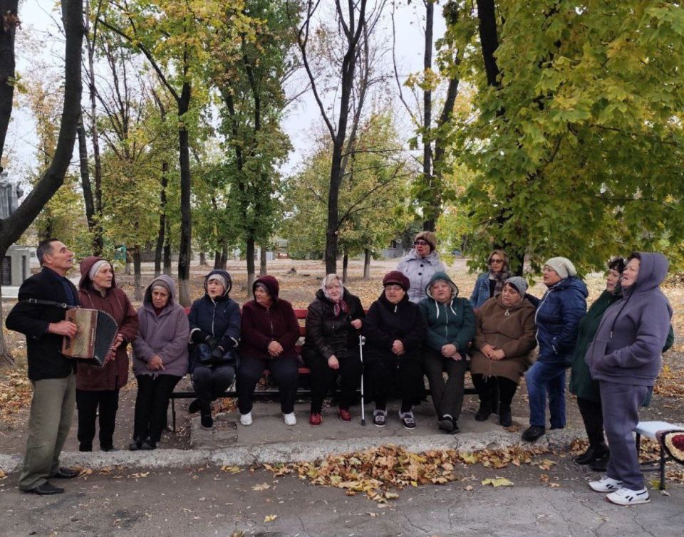 Нам года не беда, коль душа молода Нам года не беда, коль душа молода