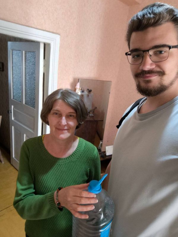 В Горловке реализуется проект «Молодёжь не оставит в беде!» В Горловке реализуется проект «Молодёжь не оставит в беде!»