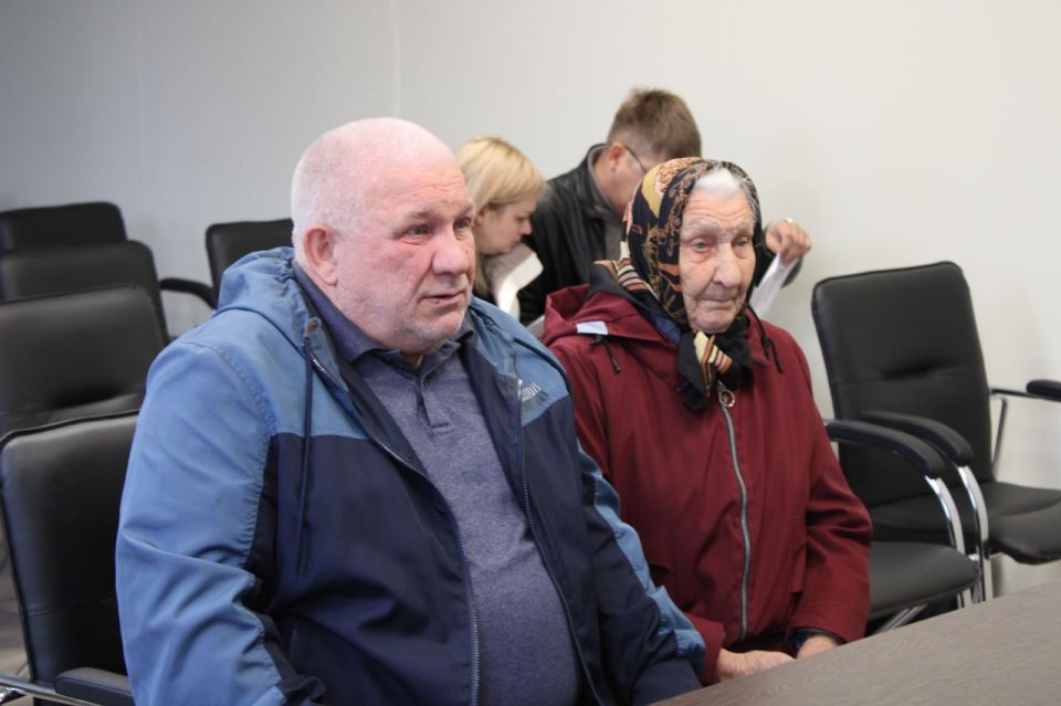 Заместитель главы администрации городского округа Горловка Игорь Горбатов провел прием граждан Заместитель главы администрации городского округа Горловка Игорь Горбатов провел прием граждан