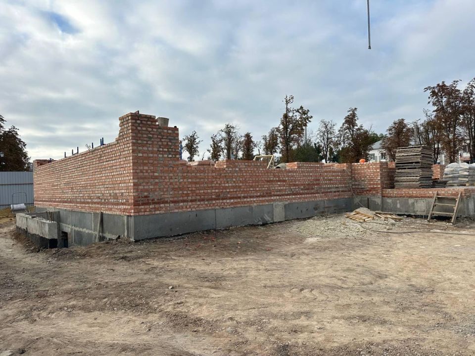 Виктория Мельникова: В Волновахе начались работы по строительству нового многоквартирного дома