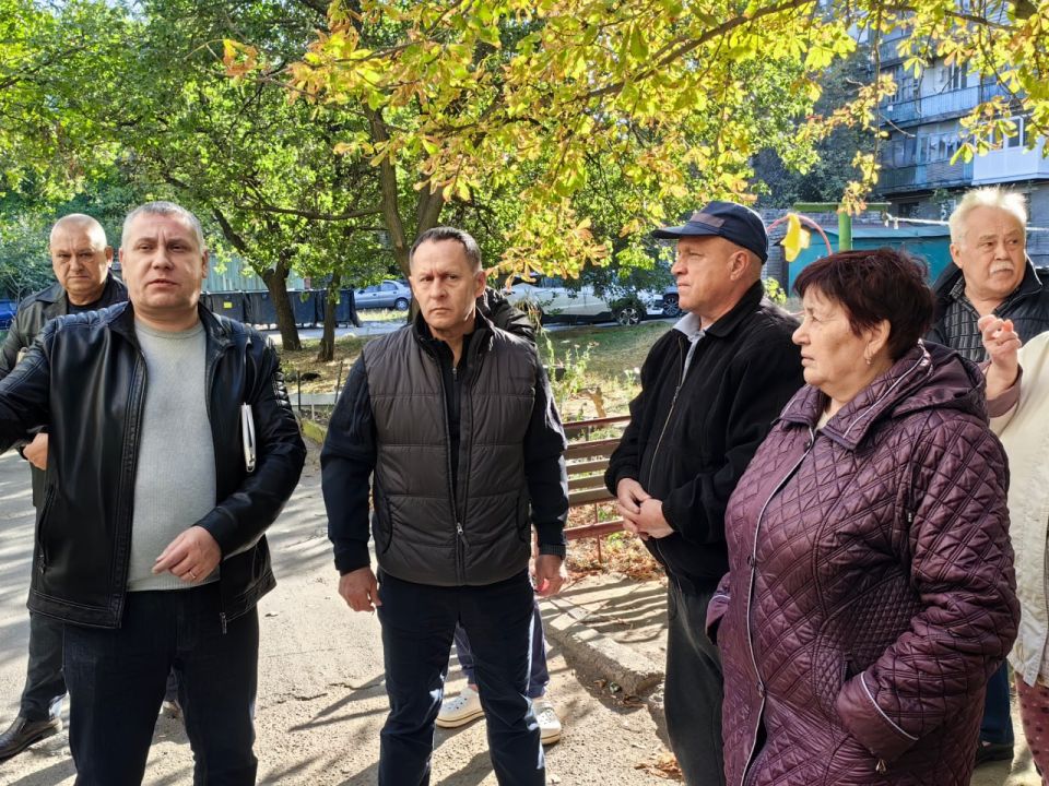 Александр Пеняев: Провел сход с жителями дома № 3 на 55 квартале Александр Пеняев: Провел сход с жителями дома № 3 на 55 квартале