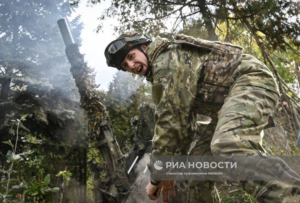 Боевая работа расчёта 240-мм самоходного миномёта 2С4 «Тюльпан» группировки войск «Центр» на Покровском (Красноармейском) направлении Боевая работа расчёта 240-мм самоходного миномёта 2С4 «Тюльпан» группировки войск «Центр» на Покровском (Красноармейском) направлении