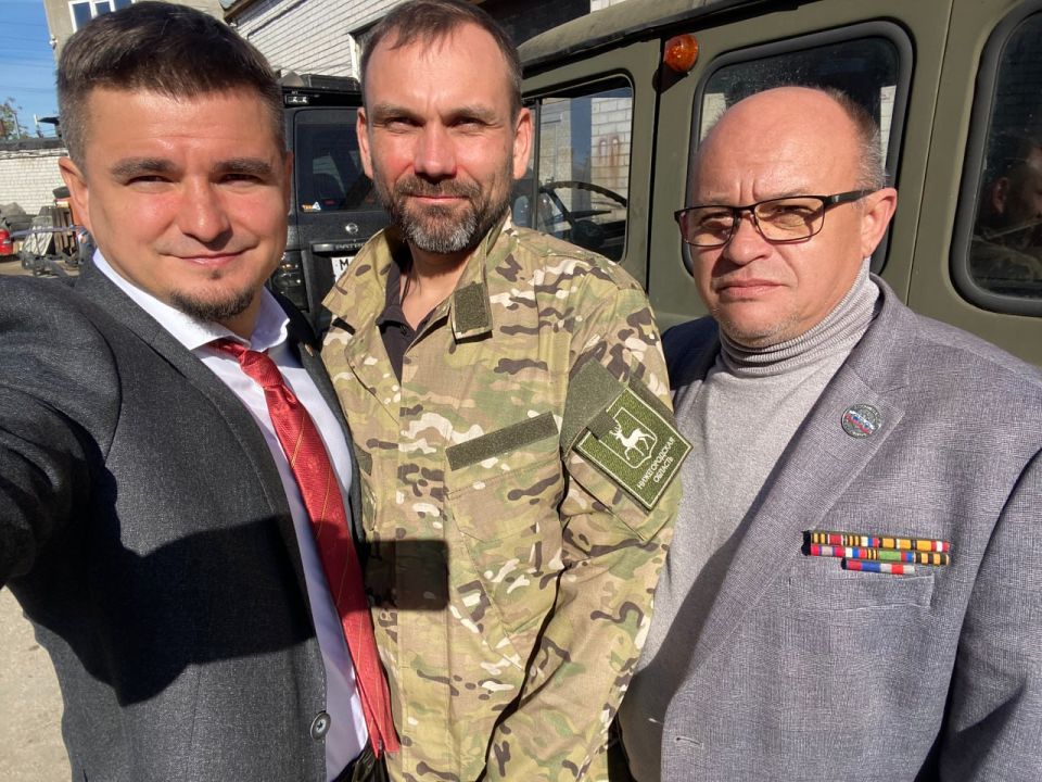 Знаковая посылка на передовую в День воссоединения Донбасса и Новороссии с Россией - на фронт отправился УАЗ-«буханка», приобретенный на средства прихожан и клириков Городецкой епархии Знаковая посылка на передовую в День воссоединения Донбасса и Новороссии с Россией - на фронт отправился УАЗ-«буханка», приобретенный на средства прихожан и клириков Городецкой епархии