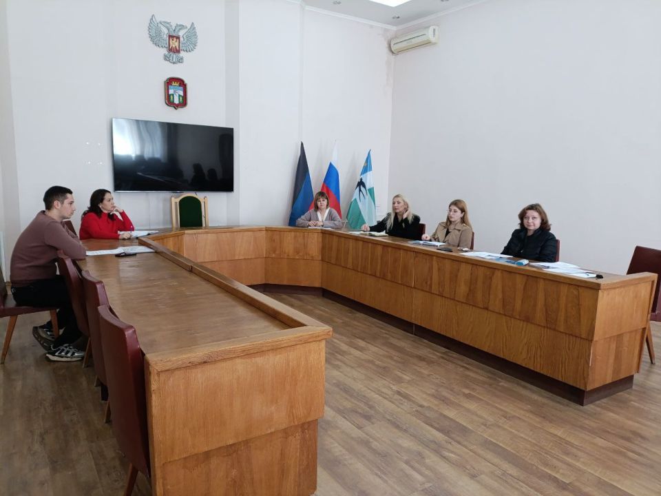 Наталья Великодная: Сегодня в Администрации округа прошло заседание рабочей группы межведомственной комиссии по противодействию нелегальной занятости на территории Тельмановского муниципального округа Наталья Великодная: Сегодня в Администрации округа прошло заседание рабочей группы межведомственной комиссии по противодействию нелегальной занятости на территории Тельмановского муниципального округа