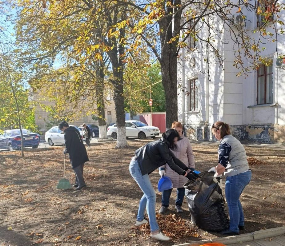 В Снежном продолжается акция «Чистая страна» В Снежном продолжается акция «Чистая страна»