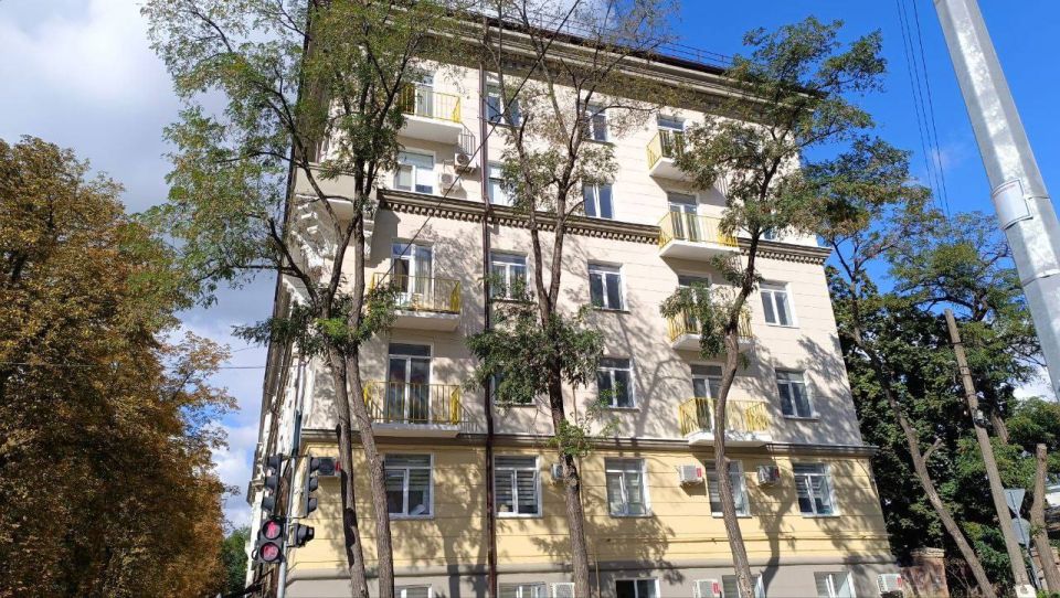 В центре Мариуполя восстановлен уникальный дом с лепными украшениями В центре Мариуполя восстановлен уникальный дом с лепными украшениями