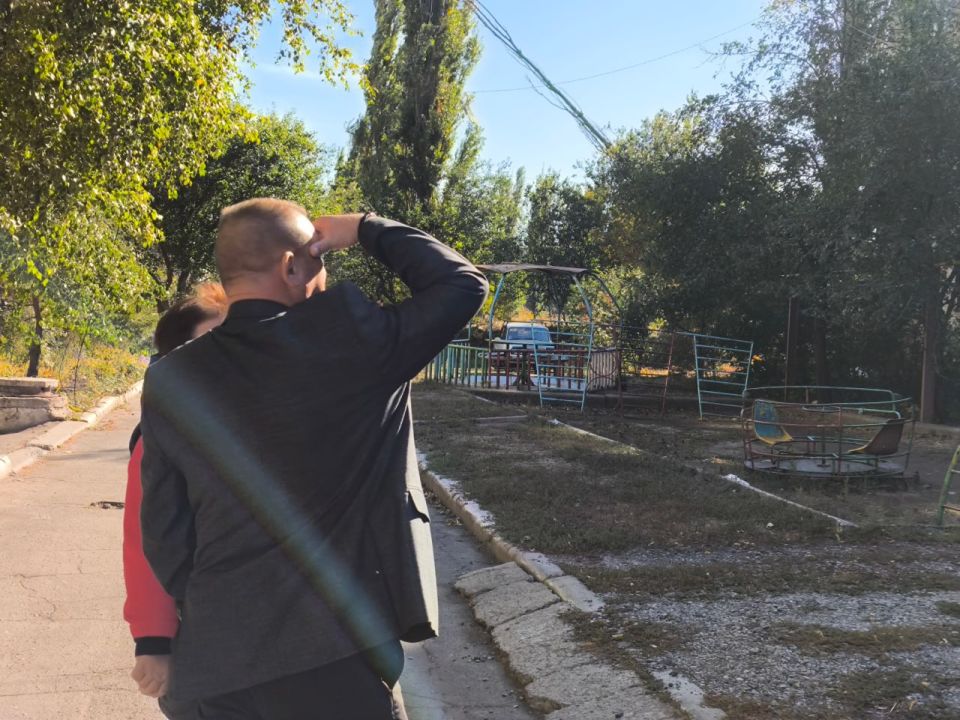 Денис Зубов: Александр Кузнецов пообщался с иловайчанами Денис Зубов: Александр Кузнецов пообщался с иловайчанами