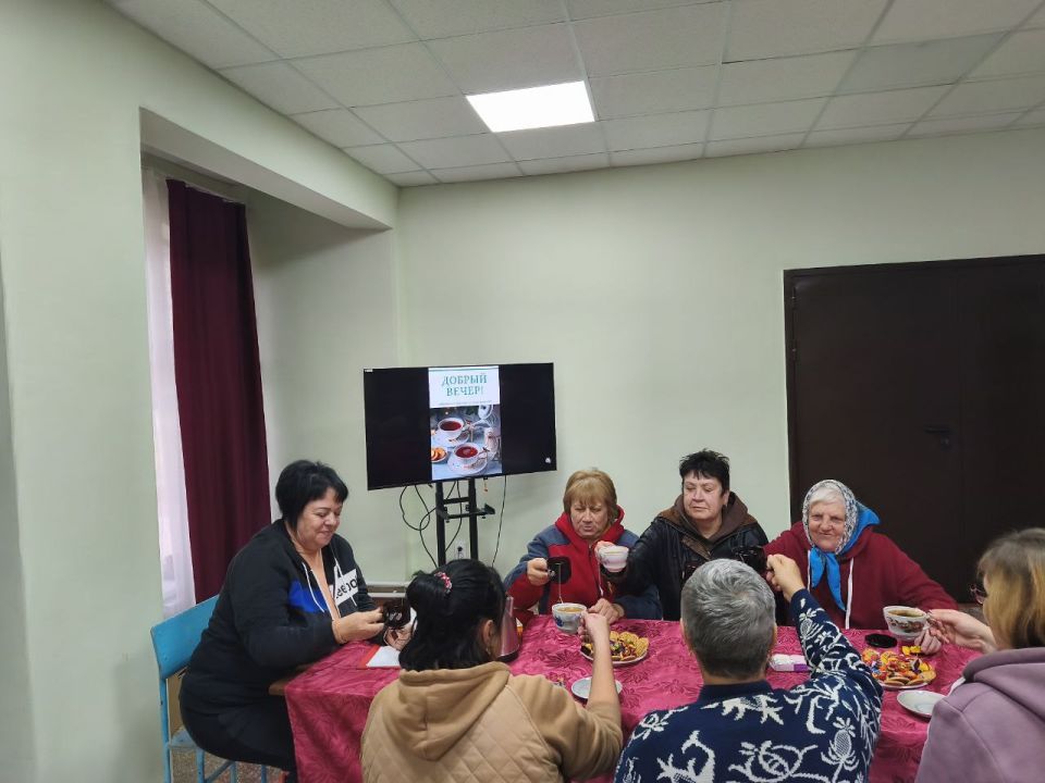 День пожилых людей. Вечер воспоминаний и песен в СК "Азовское" День пожилых людей. Вечер воспоминаний и песен в СК "Азовское"