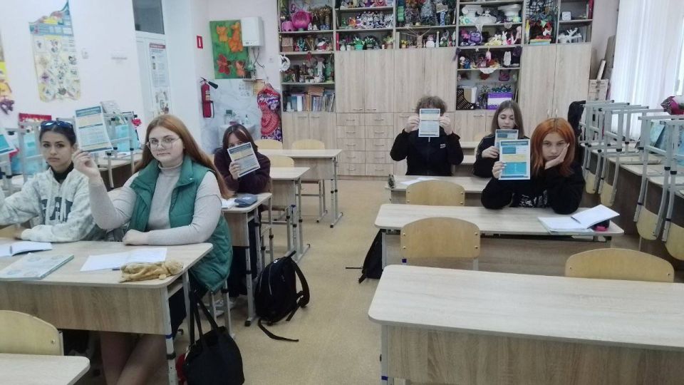 1 октября в Мангушской школе № 1 прошел Всероссийский открытый урок культуры безопасности, приуроченный ко Дню гражданской обороны Российской Федерации 1 октября в Мангушской школе № 1 прошел Всероссийский открытый урок культуры безопасности, приуроченный ко Дню гражданской обороны Российской Федерации