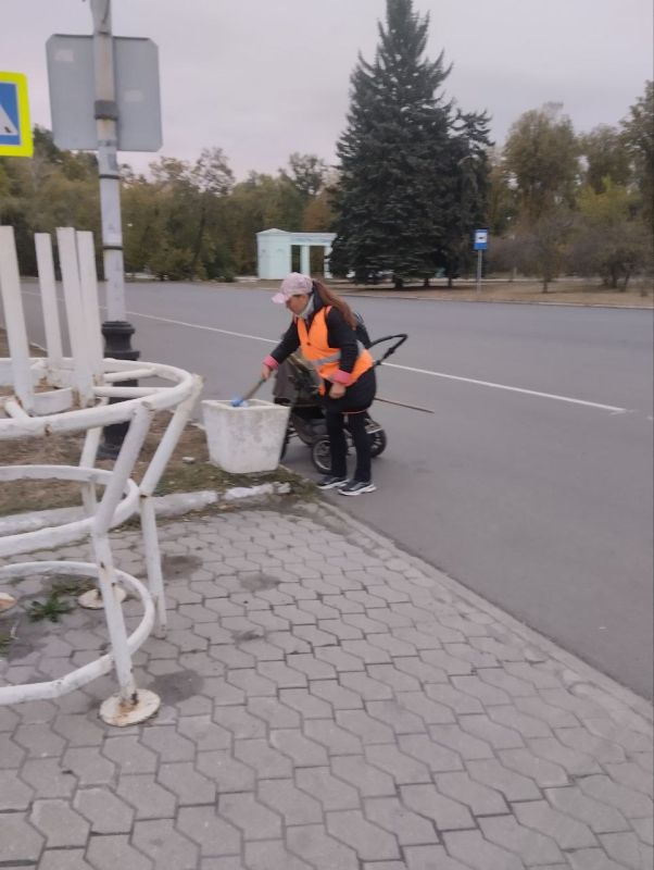 С заботой об округе.. За 02.10.2025 года сотрудниками МУП АГЯ «ЖЭК» выполнены следующие виды работ: выполнен ремонт ВРУ по адресу: ул. Коммунальная, д.2Б выполнен ремонт подъездного освещения по адресу: м-н 3, д.13 выполнены... С заботой об округе.. За 02.10.2025 года сотрудниками МУП АГЯ «ЖЭК» выполнены следующие виды работ: выполнен ремонт ВРУ по адресу: ул. Коммунальная, д.2Б выполнен ремонт подъездного освещения по адресу: м-н 3, д.13 выполнены...
