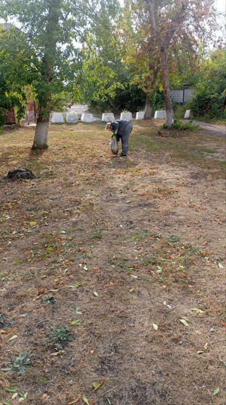 Партийцы Единой России Центрально-Городского района Горловки поддерживают проект «Городская среда» Партийцы Единой России Центрально-Городского района Горловки поддерживают проект «Городская среда»