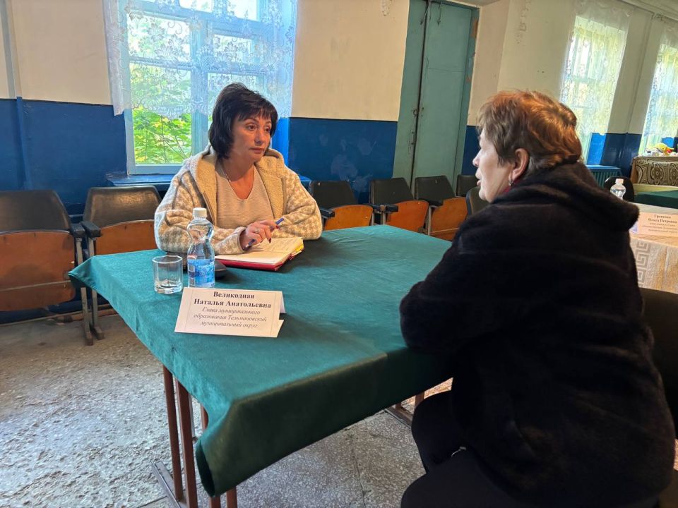 Наталья Великодная: Провела встречу с жителями села Первомайское в Тельмановском округе в формате "Выездная администрация"