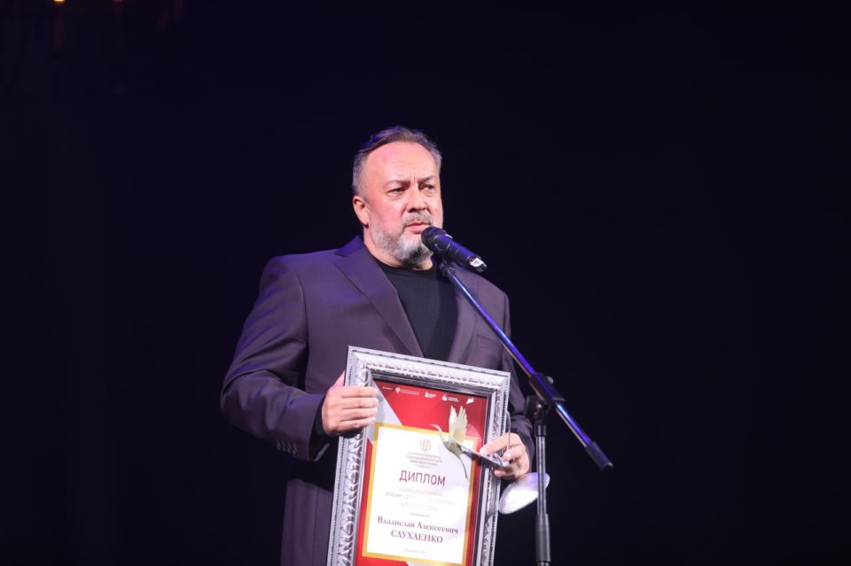 Генеральный директор-художественный руководитель Донецкого РАМТа стал лауреатом премии «Поступок»