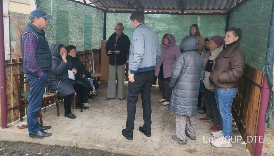 СХОДЫ С ГРАЖДАНАМИ ДОНЕЦКА И МАКЕЕВКИ СХОДЫ С ГРАЖДАНАМИ ДОНЕЦКА И МАКЕЕВКИ