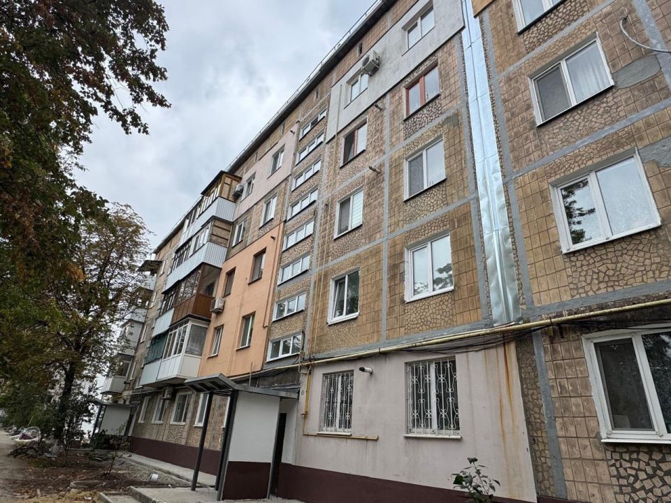 В ДНР с рабочим визитом приехал Александр Лазарев и убедился, что рабочие успевают закончить восстановление жилых домов В ДНР с рабочим визитом приехал Александр Лазарев и убедился, что рабочие успевают закончить восстановление жилых домов