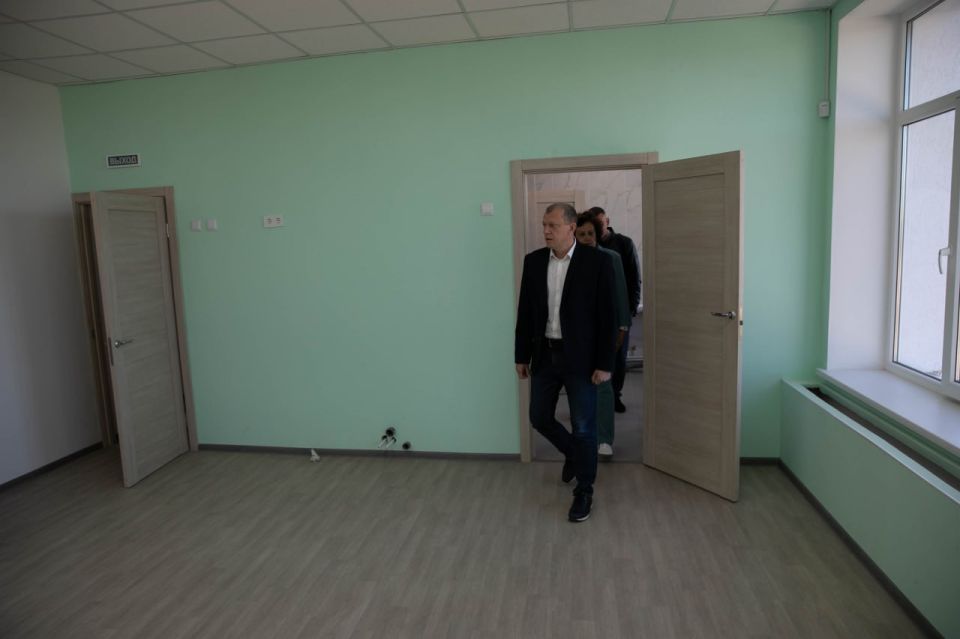 Антон Кольцов: Ремонтные работы в детском саду №101 «Журавушка» вышли на финишную прямую Антон Кольцов: Ремонтные работы в детском саду №101 «Журавушка» вышли на финишную прямую