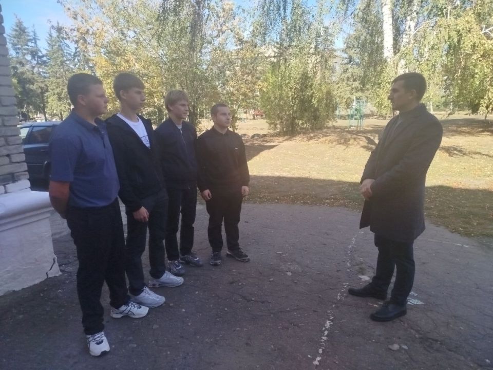 2 октября врио заведующего Стыльским территориальным сектором Администрации Старобешевского муниципального округа Курпа Марина провела сход граждан села Стыла, ул. Ленина 2 октября врио заведующего Стыльским территориальным сектором Администрации Старобешевского муниципального округа Курпа Марина провела сход граждан села Стыла, ул. Ленина