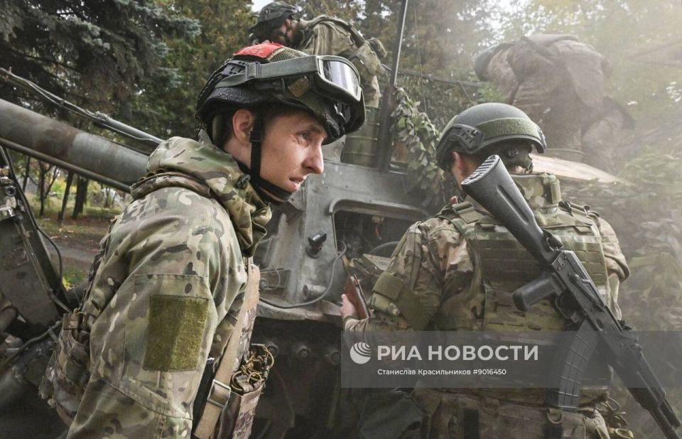 Боевая работа расчёта 240-мм самоходного миномёта 2С4 «Тюльпан» группировки войск «Центр» на Покровском (Красноармейском) направлении Боевая работа расчёта 240-мм самоходного миномёта 2С4 «Тюльпан» группировки войск «Центр» на Покровском (Красноармейском) направлении