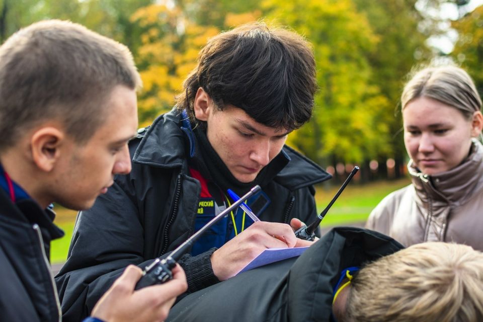 Продолжаем репортаж с V Всероссийского слёта студентов-спасателей и добровольцев в ЧС Продолжаем репортаж с V Всероссийского слёта студентов-спасателей и добровольцев в ЧС