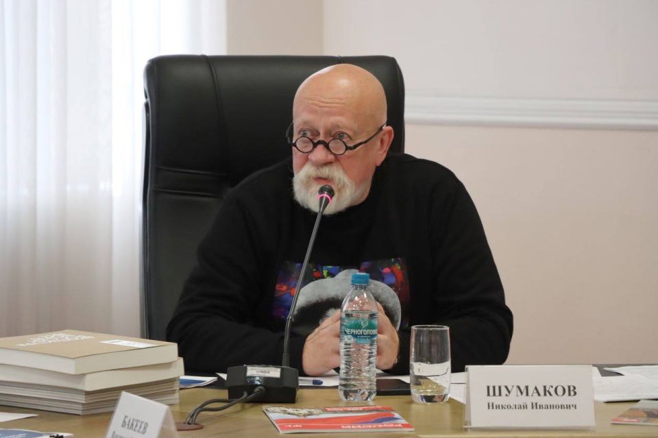 Андрей Чертков: Вместе с Денисом Владимировичем Пушилиным встретились с делегацией Союза архитекторов России во главе с президентом Николаем Ивановичем Шумаковым Андрей Чертков: Вместе с Денисом Владимировичем Пушилиным встретились с делегацией Союза архитекторов России во главе с президентом Николаем Ивановичем Шумаковым