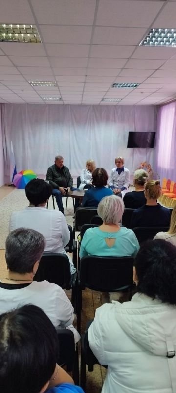 Сергей Скиданов: Сегодня провёл встречу с трудовым коллективом ГБУ ДНР «Городской специализированный дом ребёнка г. Донецка» Сергей Скиданов: Сегодня провёл встречу с трудовым коллективом ГБУ ДНР «Городской специализированный дом ребёнка г. Донецка»