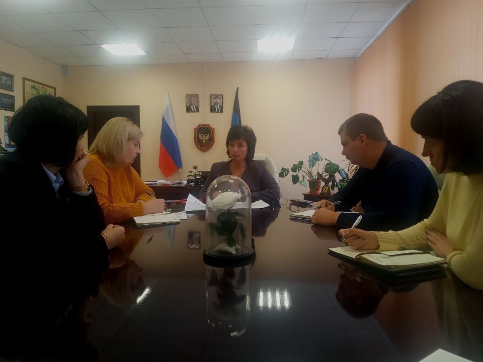 Наталья Великодная: В ходе совещания с руководителями структурных подразделений была рассмотрена реализация Стратегического плана «Здоровый муниципалитет», который направлен на улучшение общественного здоровья в... Наталья Великодная: В ходе совещания с руководителями структурных подразделений была рассмотрена реализация Стратегического плана «Здоровый муниципалитет», который направлен на улучшение общественного здоровья в...