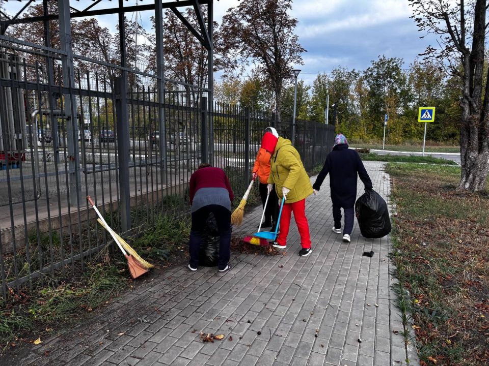 Выполняя поручение Главы Республики Дениса Пушилина, в рамках проекта «Городская среда», реализуемого Единой Россией, совместно с сотрудниками ГБУ «ГОРОДСКАЯ БОЛЬНИЦА ВОЛНОВАХСКОГО РАЙОНА», приняла участие в традиционной... Выполняя поручение Главы Республики Дениса Пушилина, в рамках проекта «Городская среда», реализуемого Единой Россией, совместно с сотрудниками ГБУ «ГОРОДСКАЯ БОЛЬНИЦА ВОЛНОВАХСКОГО РАЙОНА», приняла участие в традиционной...