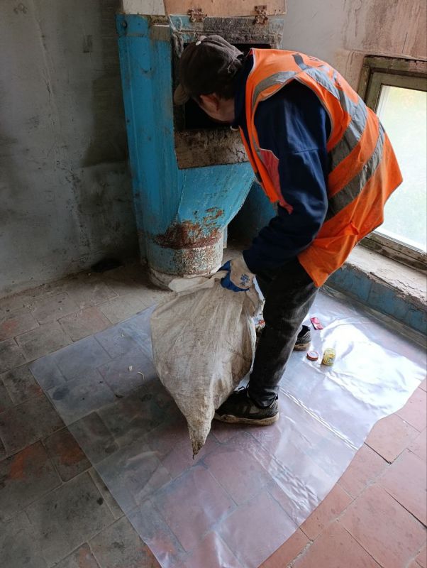 Роман Конев: МУНИЦИПАЛЬНОЕ УНИТАРНОЕ ПРЕДПРИЯТИЕ «УПРАВЛЯЮЩАЯ КОМПАНИЯ ГОРОДА ГОРЛОВКА» АДМИНИСТРАЦИИ ГОРОДСКОГО ОКРУГА ГОРЛОВКА