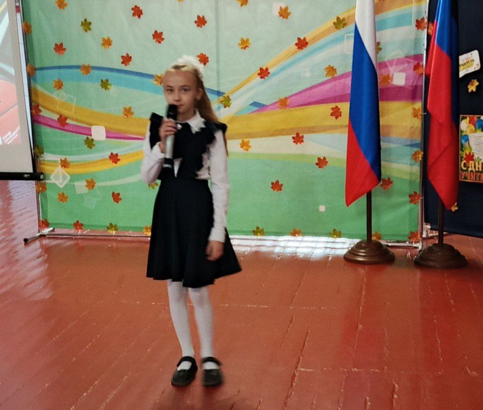 Ежегодно 5 октября наша страна отмечает прекрасный праздник – День Учителя Ежегодно 5 октября наша страна отмечает прекрасный праздник – День Учителя
