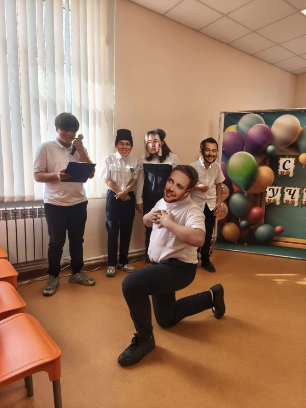 ПРАЗДНИЧНЫЙ КОНЦЕРТ КО ДНЮ УЧИТЕЛЯ ПРАЗДНИЧНЫЙ КОНЦЕРТ КО ДНЮ УЧИТЕЛЯ