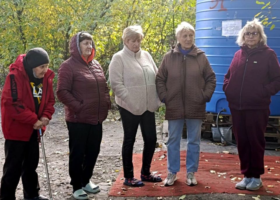 Иван Адамец: Заместитель руководителя управы Куйбышевского района Алексей Шлапак провел встречу с жителями по улице Паскаля Иван Адамец: Заместитель руководителя управы Куйбышевского района Алексей Шлапак провел встречу с жителями по улице Паскаля