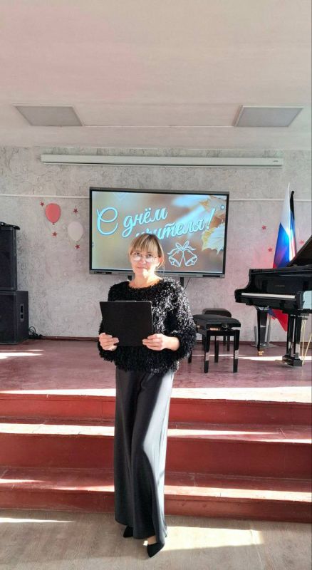 «УЧИТЕЛЬ, ПЕРЕД ИМЕНЕМ ТВОИМ» «УЧИТЕЛЬ, ПЕРЕД ИМЕНЕМ ТВОИМ»