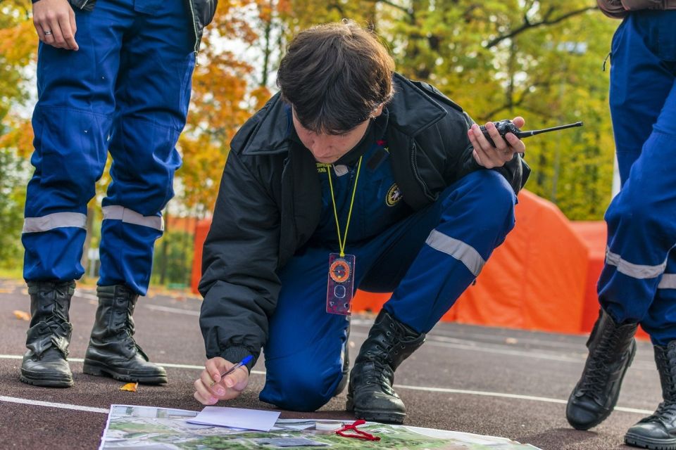 Продолжаем репортаж с V Всероссийского слёта студентов-спасателей и добровольцев в ЧС Продолжаем репортаж с V Всероссийского слёта студентов-спасателей и добровольцев в ЧС